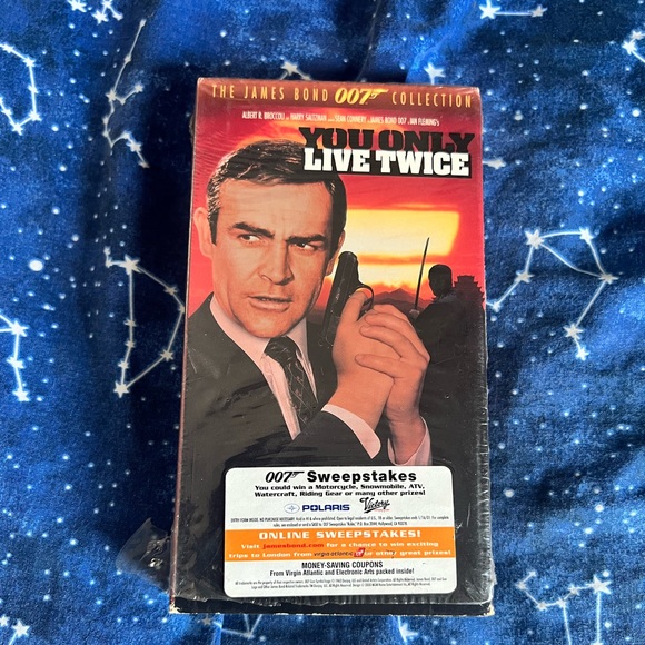 James Bond You Only Live Twice VHS Tape - Picture 1 of 4